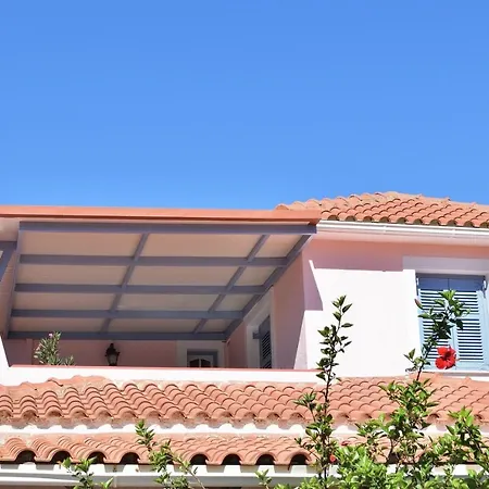 Holiday home Tzivras &