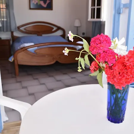 Holiday home Tzivras &