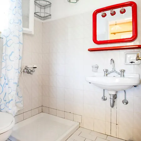 Holiday home Tzivras &