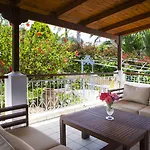 Tzivras & Vakantiehuis Lassi (Kefalonia)