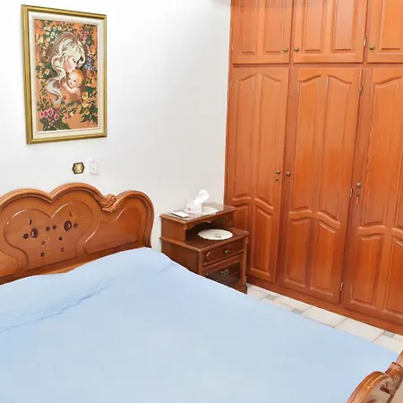 Ferienhaus Tzivras &