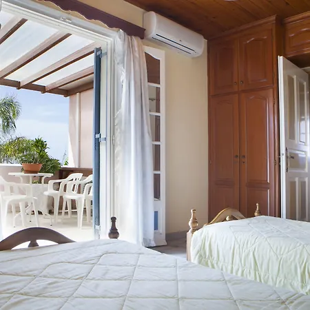 Tzivras Villa&apartments Casa vacanze *