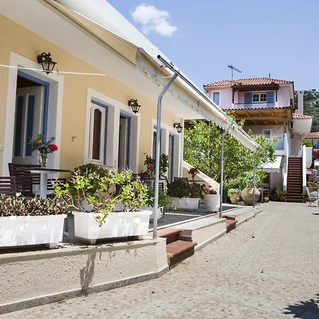Tzivras & Vakantiehuis