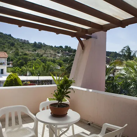 Tzivras Villa&apartments Casa vacanze *