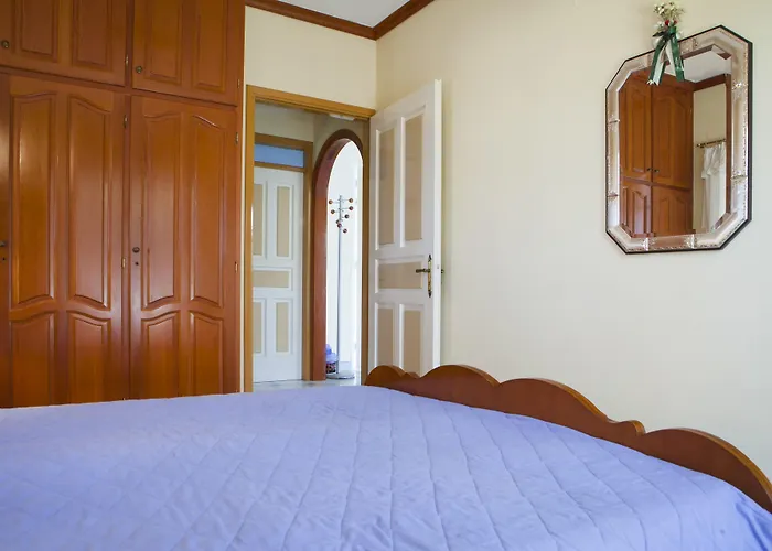 Tzivras & Holiday home