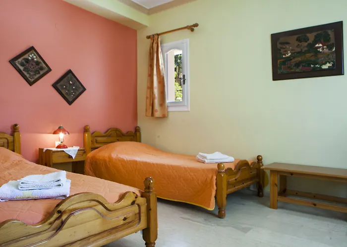 Tzivras & Holiday home