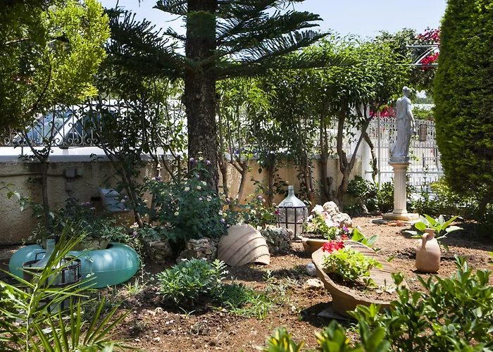 Holiday home Tzivras & *