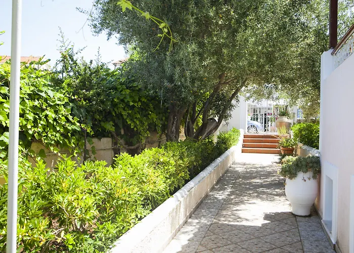 Tzivras & * Lassi (Kefalonia)