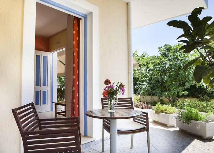 Holiday home Tzivras & *