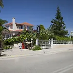 בית נופש Tzivras &