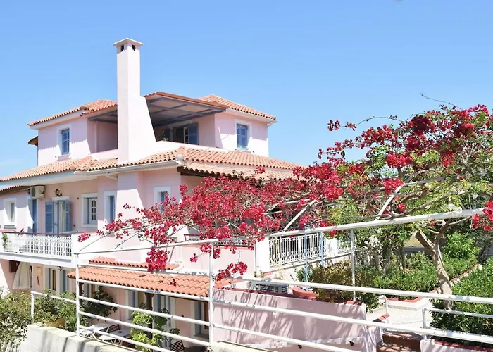 Tzivras & Holiday home