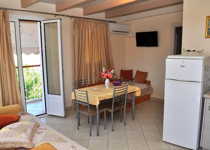 Tzivras & * Lassi (Kefalonia)